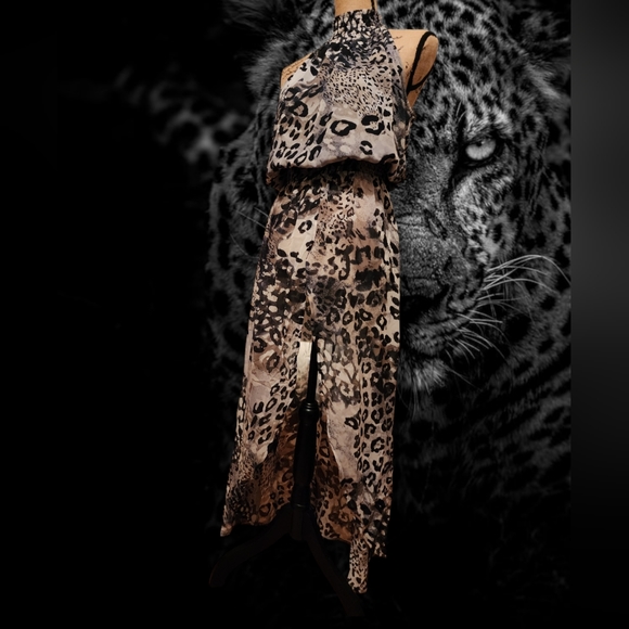 Venus Animal Print Maxi top. Size S. New In Package - Picture 7 of 11